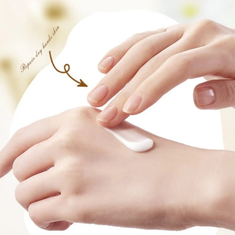 150g Peach Hand Cream, Rich in Glycerin, Peach Extract Essence, and Tocopherol, with a Moisturizing Texture That Is Non-Greasy, Can Nourish Dry Skin, and Can Be Used for Hand, Foot, and Body Care, Keeping Skin Hydrated, Soft,