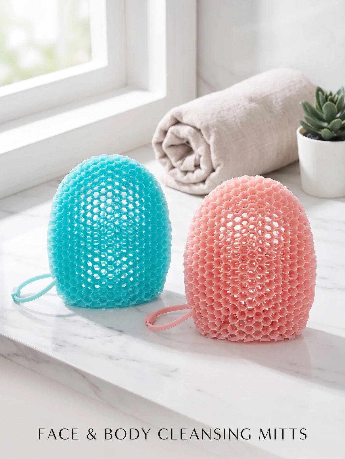 Honeycomb Exfoliating Shower Finger Caps, available in multiple colors, cleanses the skin and is safe, breathable and odorless.