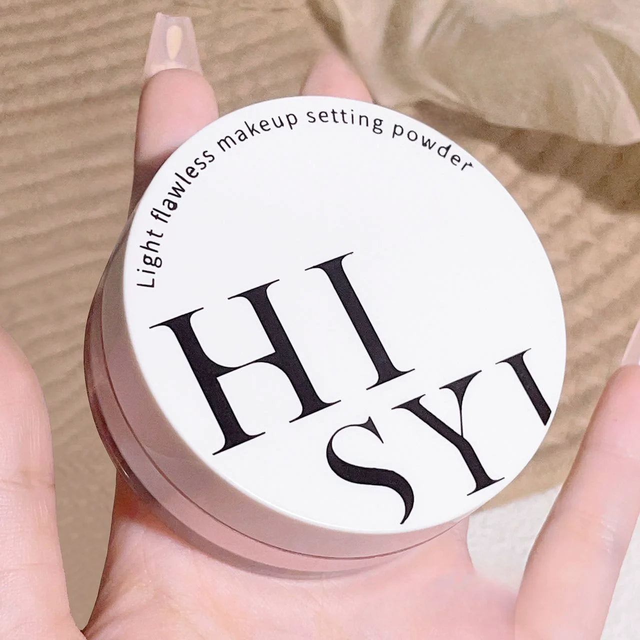 Loose powder oil control setting powder, lasting fresh matte mist setting powder, taking off and brightening is not easy to remo